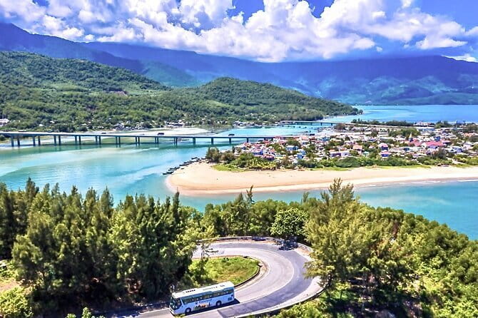 5 days Center Vietnam Package Tour with Danang Hue and Hoian - Day 3: Ba Na Hills and the Golden Bridge