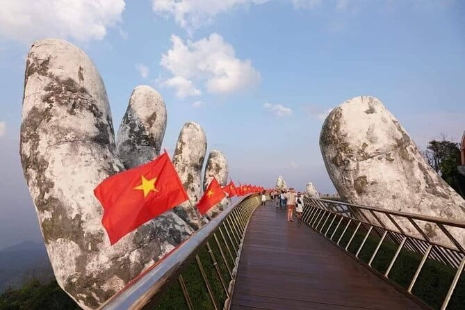 5 days Center Vietnam Package Tour with Danang Hue and Hoian - Guides, transport, and the human side of the tour