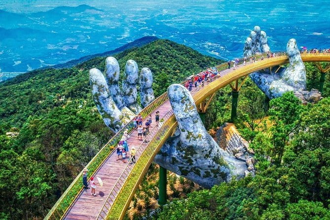 Ba Na Hills - Discover Golden Bridge - Linh Ung Pagoda and the 27-meter Buddha