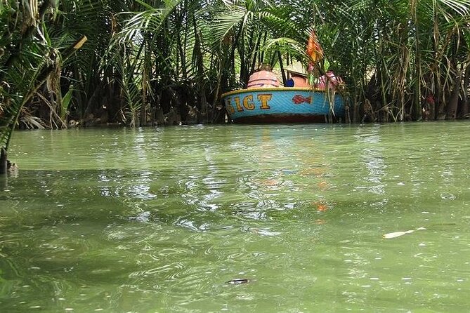 Basket Boat Tour from Da Nang/HoiAn by Lunch & Cafe Class Private - Two hours to explore Hoi An after the boat ride
