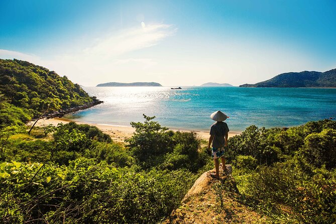 Cham Island Daily-Snorkeling(Optional:Pick up at Cua Dai Port) - Hai Tang Pagoda, the old well, and the market