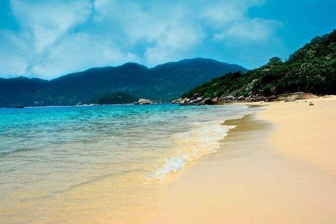 Cham island snorkeling tour - Lunch and transport make the day easier