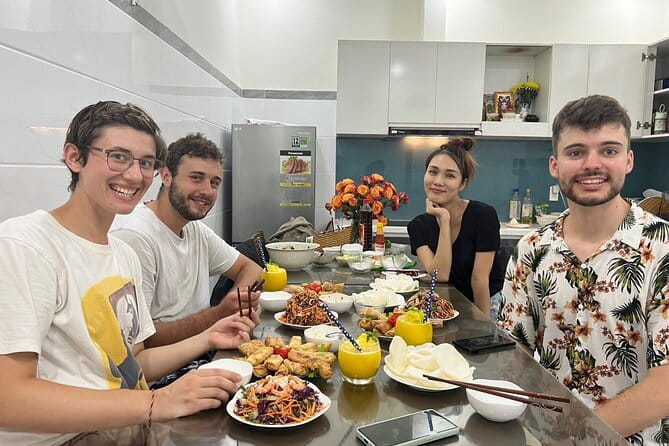 Cooking Class and Tasting Pho in Da Nang with Local Chef - Making Pho in a Da Nang Home