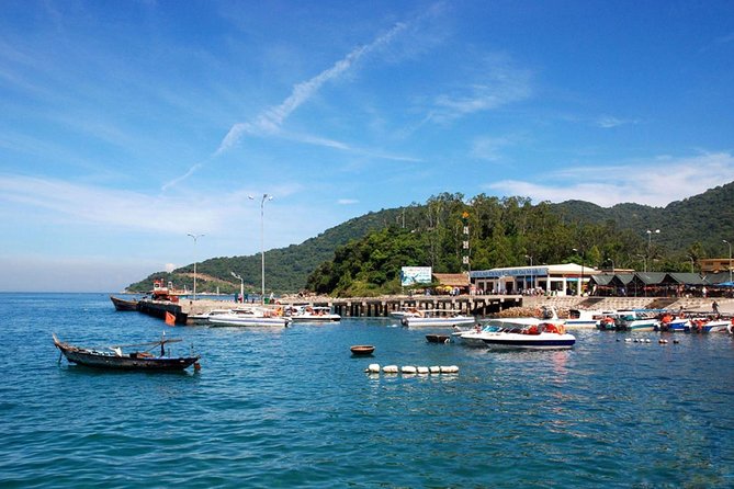 Cu Lao Cham Island Tour from Da Nang/ Hoi An - Snorkeling and swimming at Huong Beach