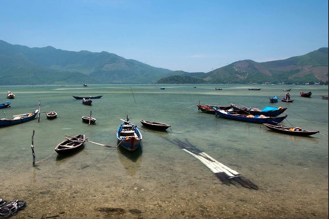 Da Nang Airport To Hue Private Transfer - A comfortable private car for groups with bags