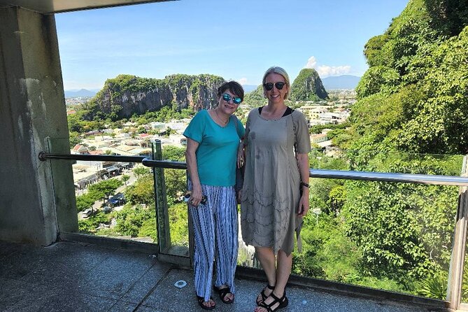 Da Nang and Hoi An city Private Tour ( 10 Hours) - Arriving in Hoi An’s old town