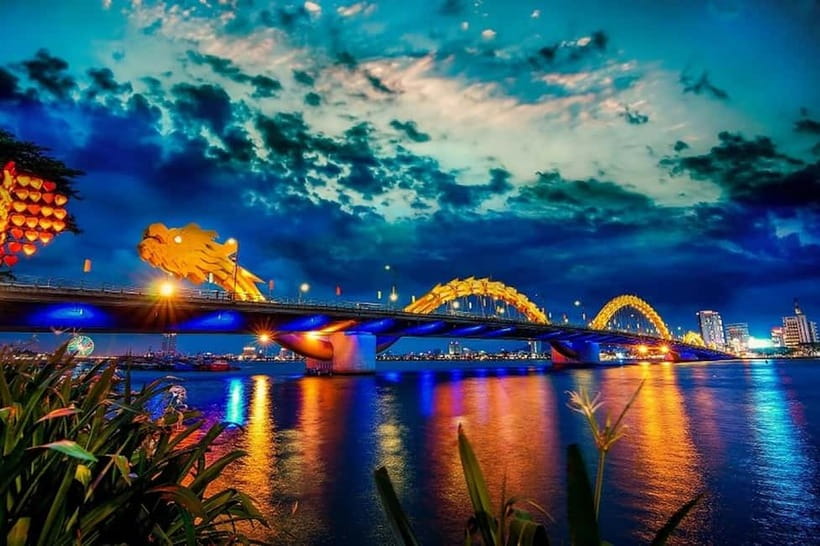 Da Nang: Authentic Food Tour with Guide - One hour with Đại Lộc rice paper