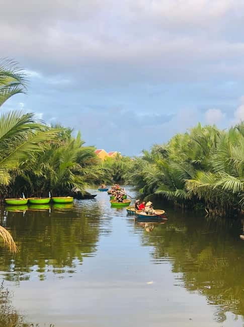 Da Nang : Basket Boat Ride - Hoi An City - Release Lantern - Crossing the Japanese Bridge