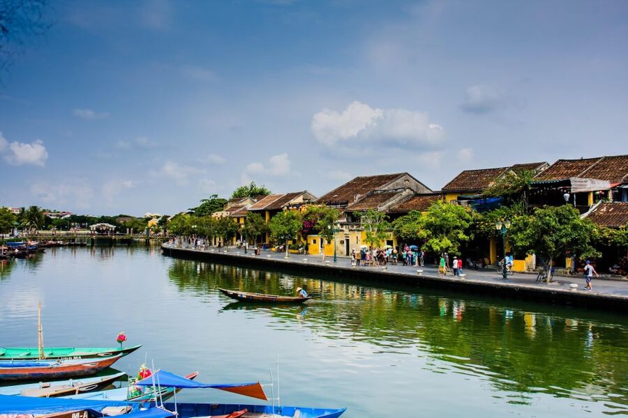 Da Nang : Basket Boat Ride - Hoi An City - Release Lantern - One Local Dish Before the Lanterns