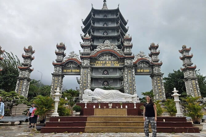 Da Nang City Sightseeing Private Tour With Funny Tour Guide - Dragon Bridge and the Han River stop