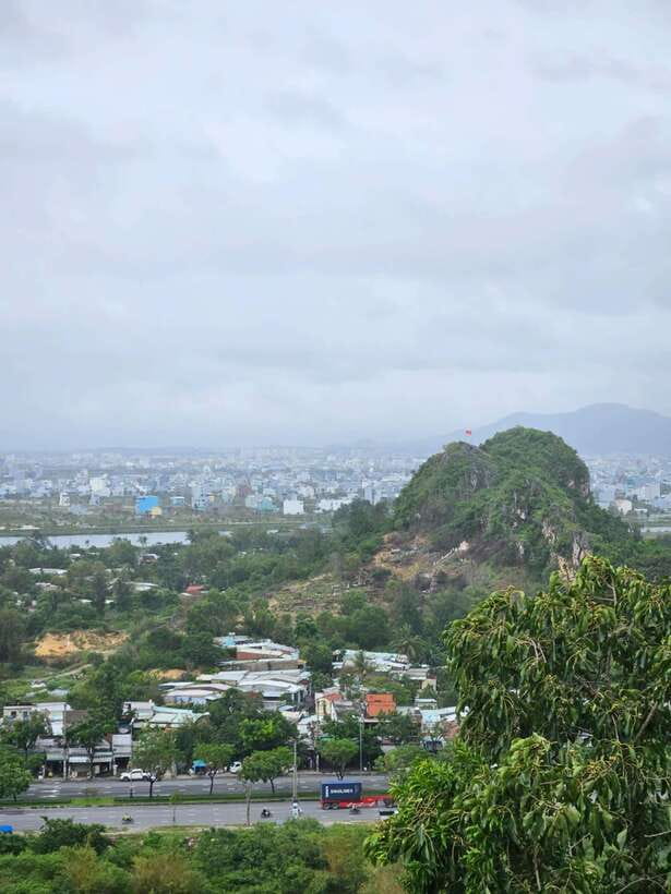 Da Nang City Sightseeing Private Tour With Seafood Buffet - Comfort, walking, and who should skip it