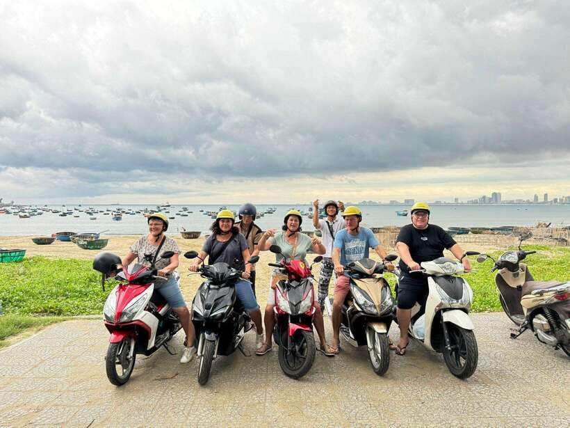 Da Nang City Street Food Private Tour With Local Students - Riding into Da Nang’s food scene