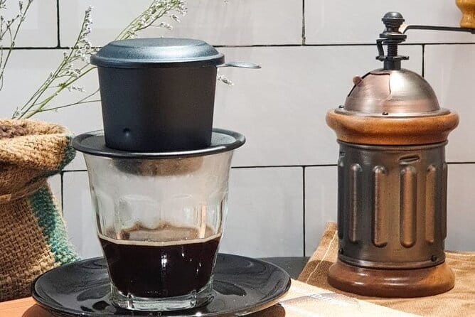 Da Nang Coffee Making and Banh Mi Class - Why the family setting matters