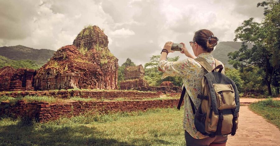 Da Nang: Full-Day My Son Sanctuary Tour - The 15-minute Cham dance show