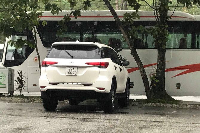 Da Nang Hotel to DA NANG AIRPORT Private Transfer Or Vice versa - What the airport pickup looks like