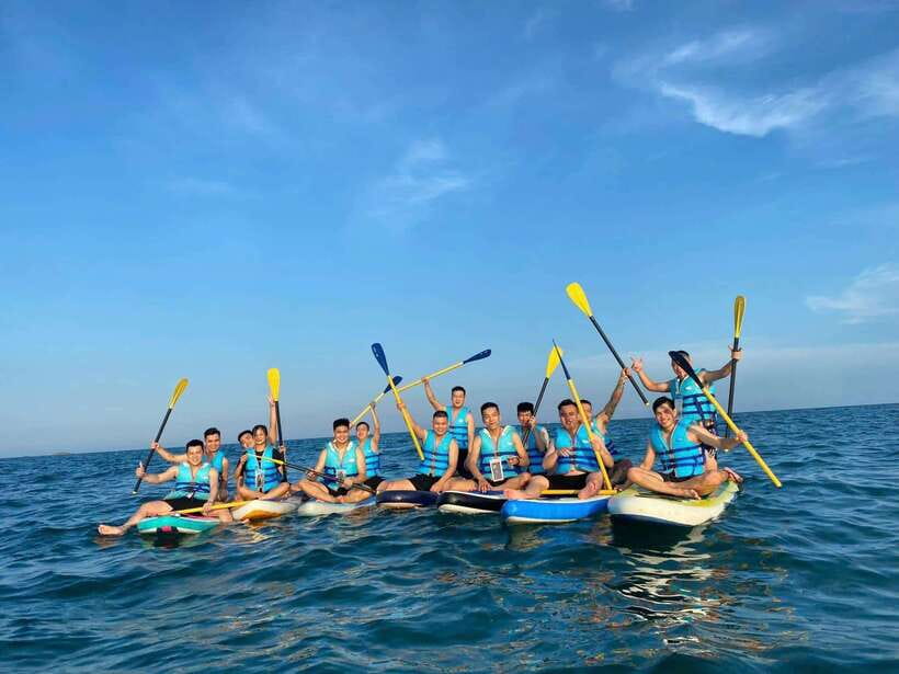 Da Nang: Man Thai Beach Stand-Up Paddleboarding Tour - Hon Sup and the coral reef stop
