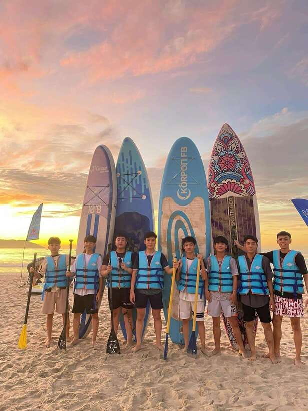 Da Nang: Man Thai Beach Stand-Up Paddleboarding Tour - Who will enjoy this most