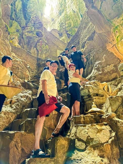 Da Nang: Marble Mountain, Monkey Mountain & Am Phu Cave Tour - The guide and group experience