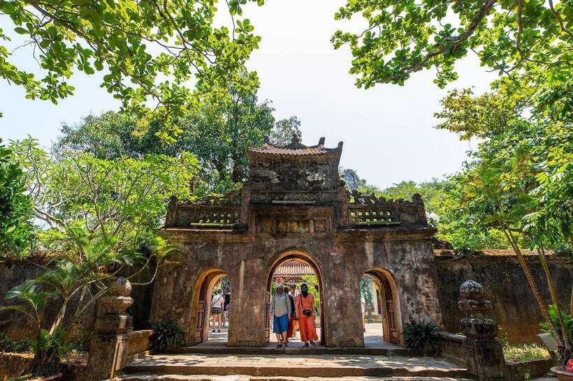 Da Nang: Marble Mountains And Son Tra Peninsula Exploration - Who should book this tour?