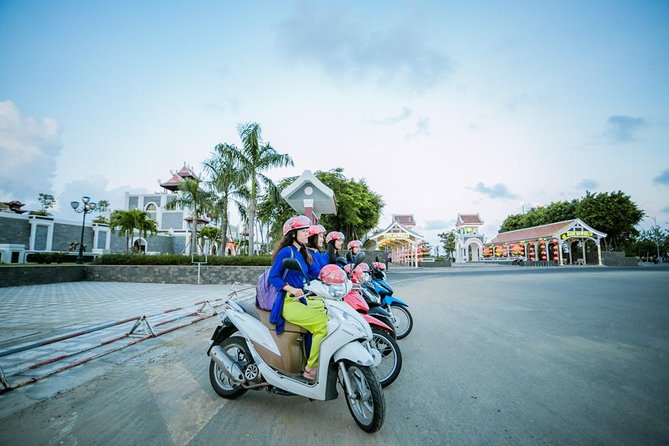 Da Nang Night Motorbike Tour & River Cruise Riding By Lady Rider - Dragon Bridge and the best time to go