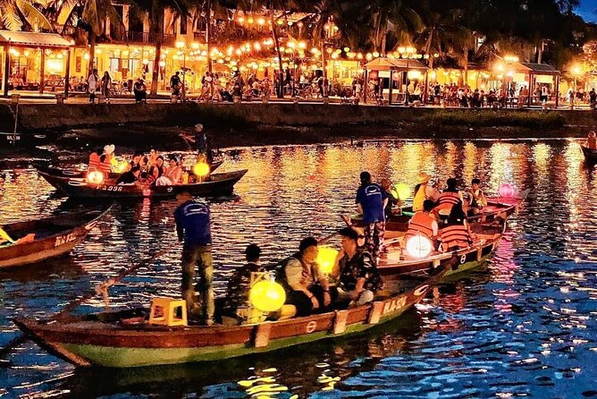 Da Nang: RoundTrip transfer to Hoi An ancient town by private car - A simple ride from Da Nang to Hoi An