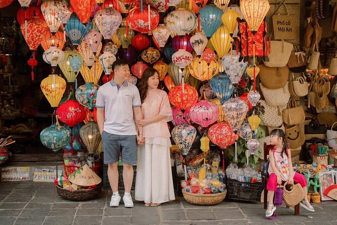 Da Nang: RoundTrip transfer to Hoi An ancient town by private car - The driver, communication, and pickup plan