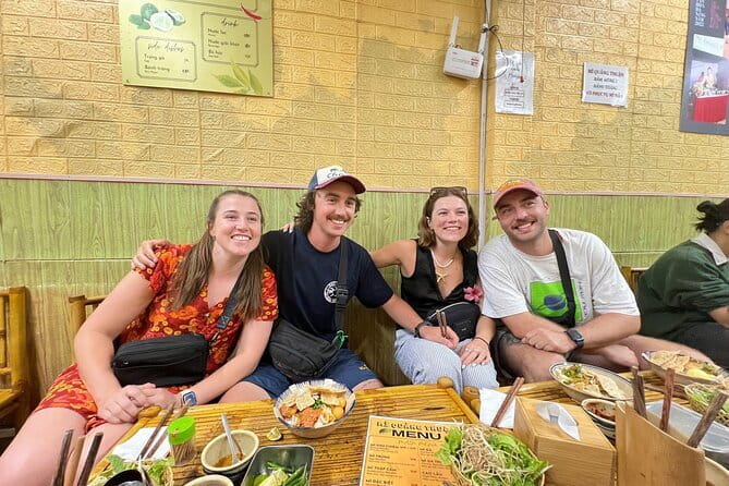 Da Nang Sightseeing Cruise On Han River With Street Food Tasting - What the guides add to the evening