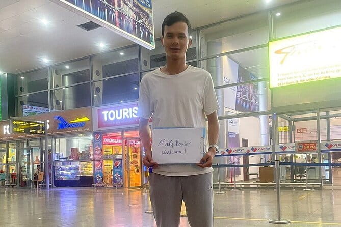 DANANG Airport to Hoi An CITY OR RETURN By Private Car - The route to central Da Nang