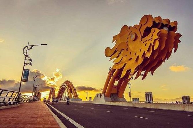 DaNang Night Foodie Tour-Sighseeing with Aodai Lady Rider Private - Starting with Da Nang’s night and flower markets