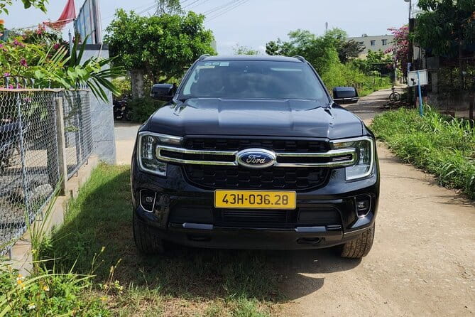 Danang Private Airport Transfer - Inside the vehicle: comfort without fuss