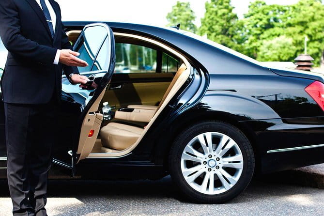 Danang Private Airport Transfer - Service quality and what to expect from the driver