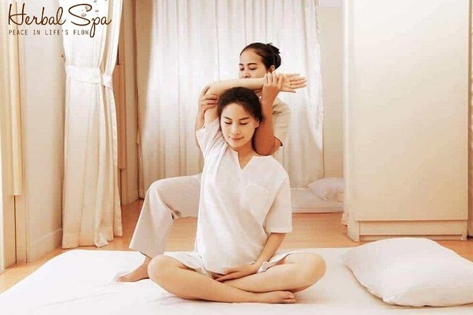 Dry Deep Bodywork (Dry | Thai–Shiatsu based) - A Firm, Fully Clothed Treatment in Sơn Trà