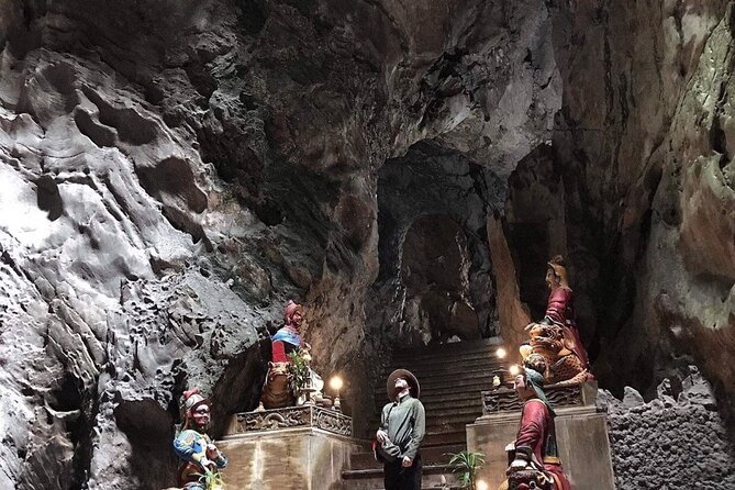 Explore Da Nang's Highlights with a Local Guide - The stone village adds a working side of Marble Mountain