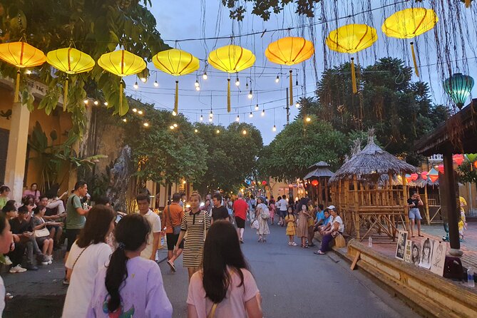 Explore Hoi An and Da Nang by private tour with local guide - Exploring Marble Mountains for 90 minutes