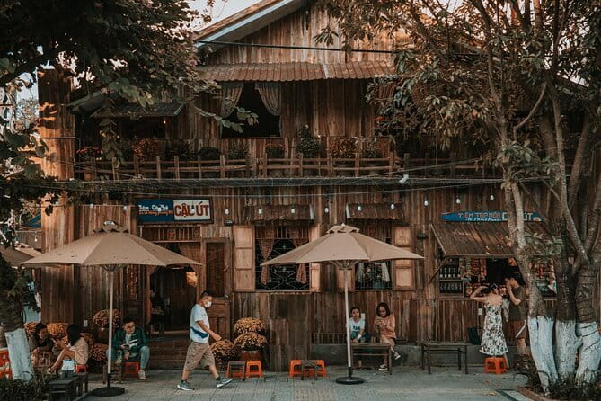 [Free E-sim] Old School Vietnam Cafe Trip in Da Nang - Tiệm cà phê Cậu Út and the old Da Nang mood