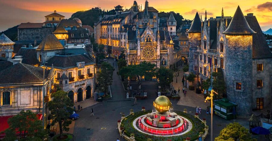 From Da Nang: Ba Na Hills Golden Bridge Private Tour & Lunch - Golden Bridge: Impressive, Crowded, and Smaller Than Photos Suggest