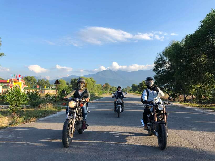 From Hue/Da Nang/Hoi An: Hai Van Pass Tour by Motorbike - 8:00 pickup and a flexible route between three cities