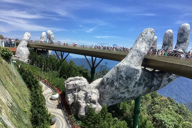 GOLDEN BRIDGE - Guided Tour in the Early Morning to Avoid Crowds - Lunch, water, and the real value of $135