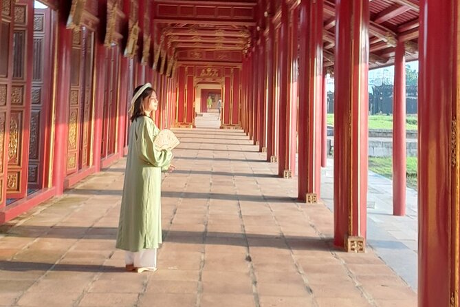 Hai Van Pass and Hue City Sites Deluxe Small Group Tour - A Hue-style lunch before the Citadel