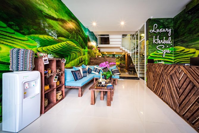 Herbal Aroma Journey (Gentle | Aromatic Flow) - Who should book this Da Nang spa treatment