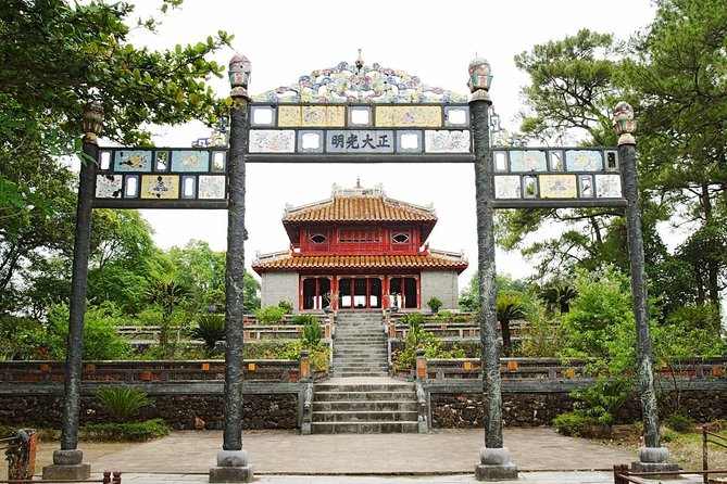 Hue Culture & History Day Tour – Departing Hoi An or Da Nang - Thien Mu Pagoda beside the river