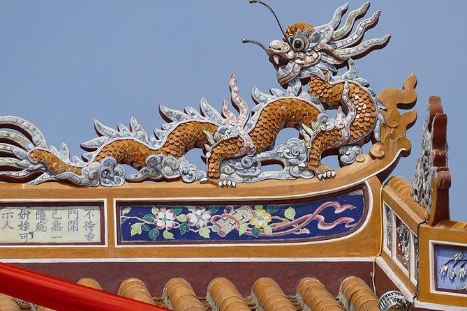 Hue Imperial City Daily Ingroup Tour via Hai Van Pass - Entering Hue through the Imperial City