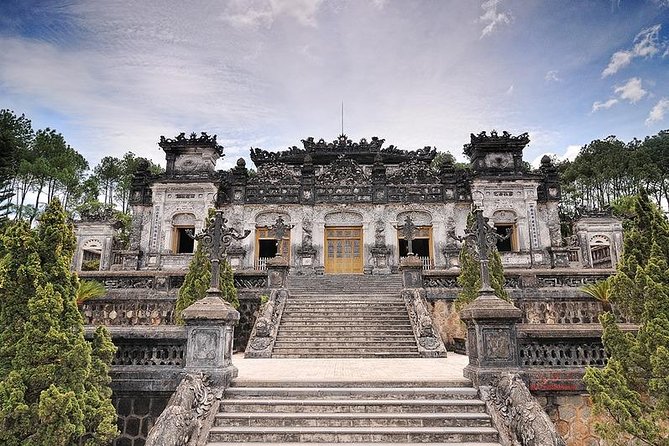 HUE IMPERIAL CITY: Full-Day Guided Tour from Da Nang or Hoi An - The road north through Lang Co and Lap An Lagoon
