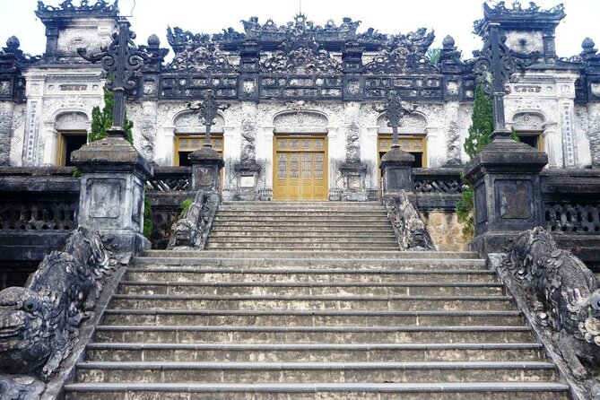 Hue Imperial City Full Day Small Group Tour from Da Nang - Thien Mu Pagoda by the Perfume River