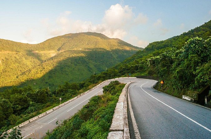 Hue Imperial City & Hai Van Pass Small Group Tour from Da Nang – Full Day - Thien Mu Pagoda, a short stop with a strong identity