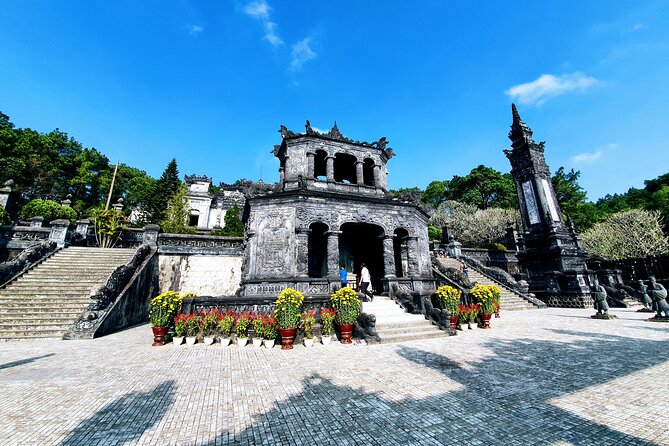 Hue Imperial City Private Tour with Royal Lunch - The road to Hue, with three hours to settle in