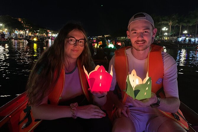 Marble Mountains - Hoi An City- Night Market- Sampan Boat Ride - Key points at a glance