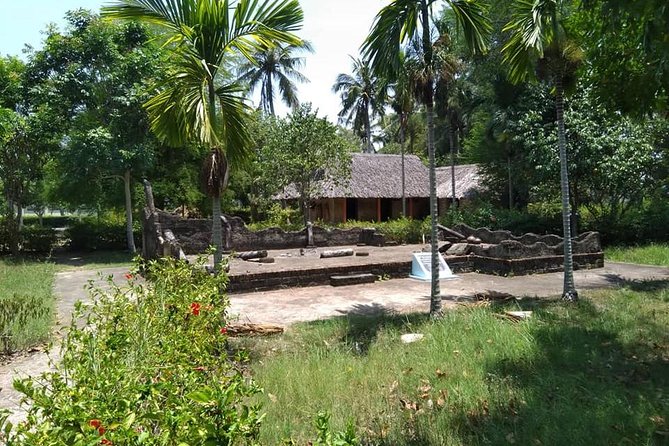 MY LAI MASSACRE Tour from Hotel in Da Nang City or Hoi An City ( Private Tour ) - The Guide Makes the Difference
