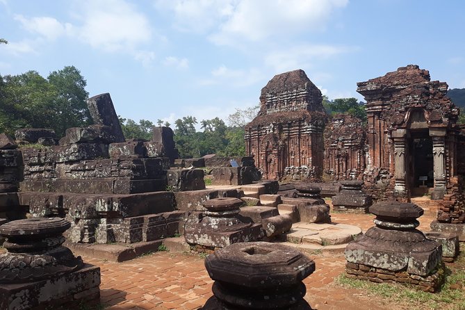 My Son Sanctuary and Marble Mountains from HOI AN OR DA NANG - Lunch that keeps the day moving