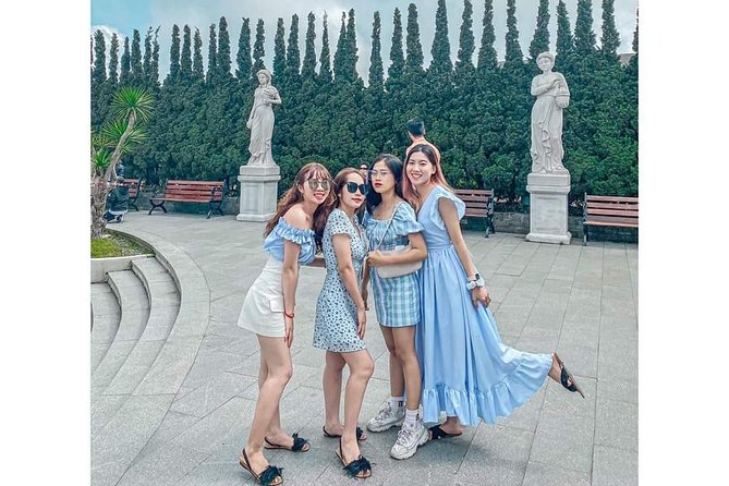 Private car from Danang to Ba Na Hills /Golden Bridge Round Trip - Driver service and communication
